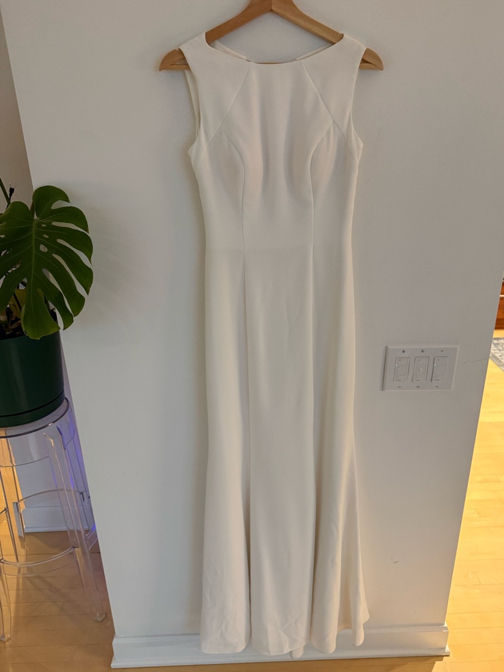 Kenneth Winston Elegant Ivory Sleeveless Scoop Neck Backless Gown Dress sz 4